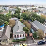 Amazing 7 Bedroom - Next To Frenchman St